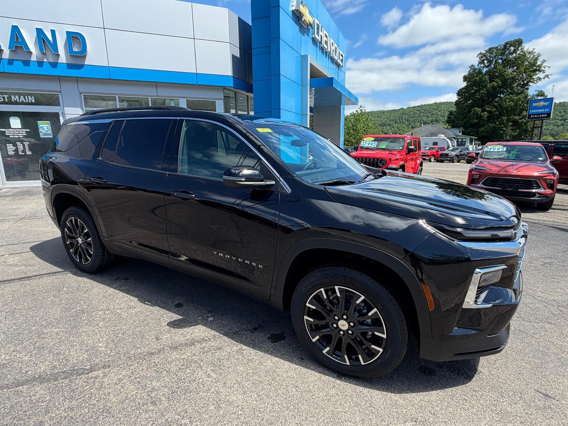 2026 Chevrolet Traverse LT