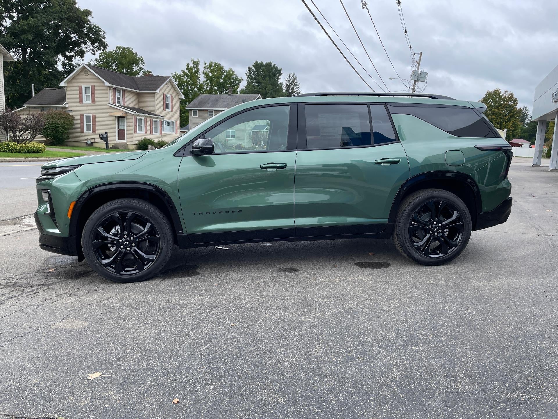 2027 Chevrolet Traverse RS