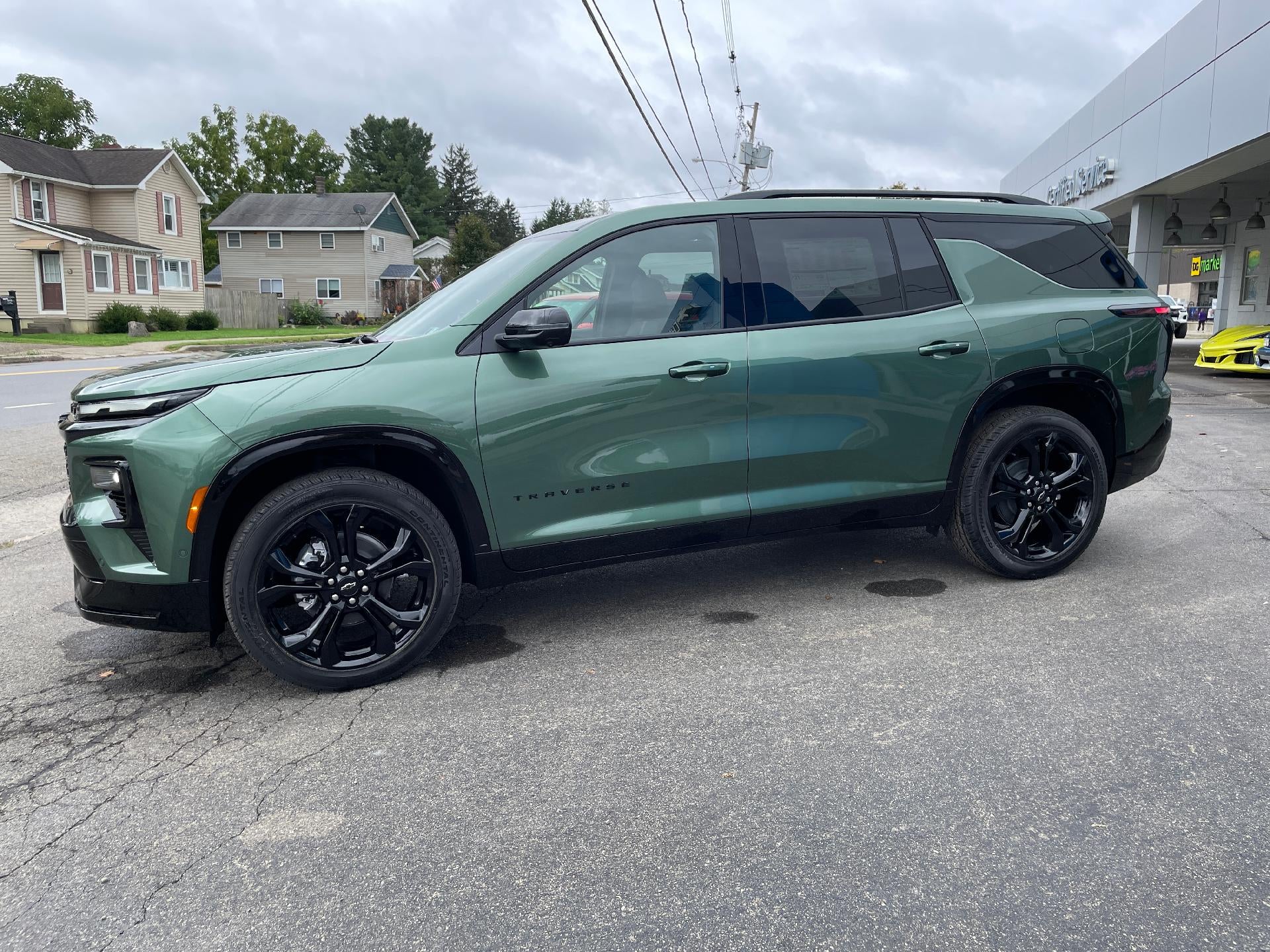 2027 Chevrolet Traverse RS