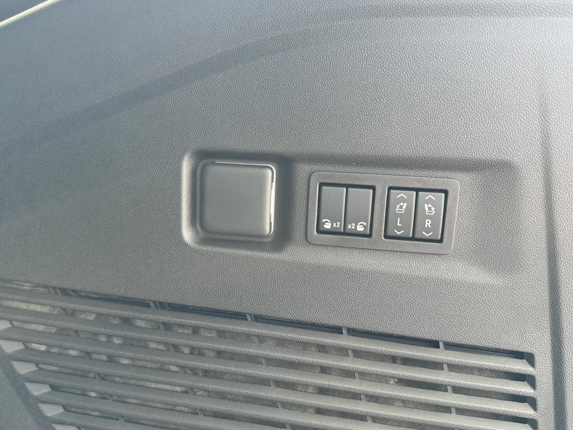 2027 Chevrolet Suburban RST
