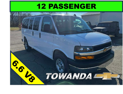 2025 Chevrolet Express Passenger 3500 1LS