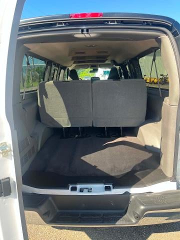 2025 Chevrolet Express Passenger 1LT