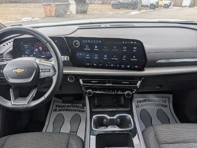 2025 Chevrolet Traverse LT