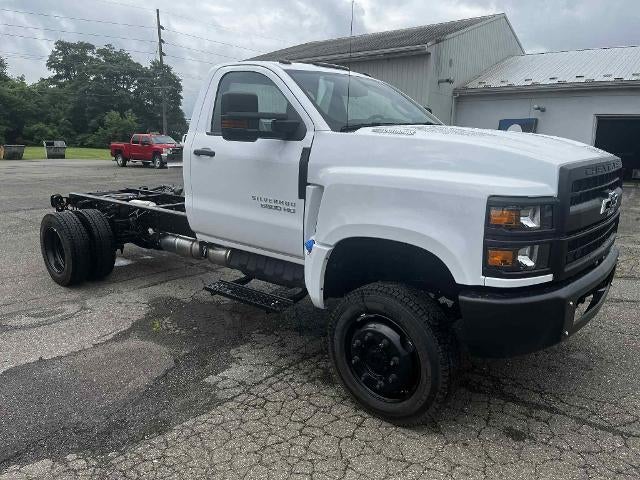 2025 Chevrolet Silverado 5500 HD Work Truck