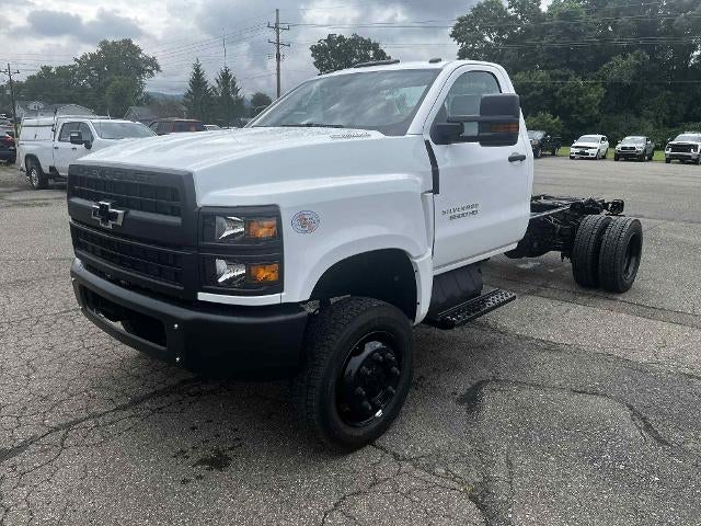2025 Chevrolet Silverado 5500 HD Work Truck