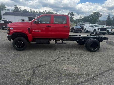 2025 Chevrolet Silverado 6500 HD Work Truck