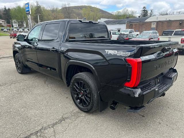 2024 Toyota Tundra 4WD SR5